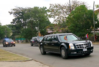 "The Beast" President Obama's motorcade in Havana <a href=></a>