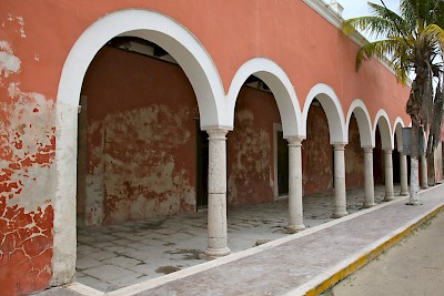 The old Customs House in Sisal that remained undamaged after the attack by the Republic of Texas Navy in 1837. <a href=></a>