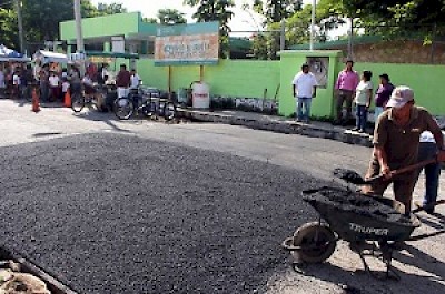 Pedestrian Topes in Merida' schools <a href=></a>