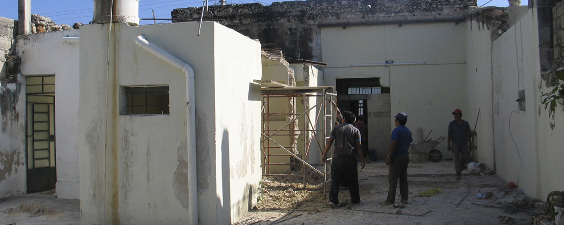How to Build a House in Yucatan